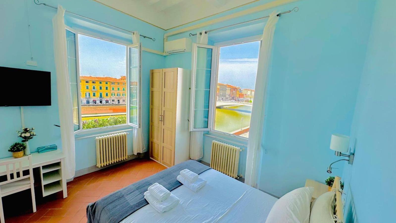 - Residenza D'epoca Piazza Cairoli Bed and breakfast *